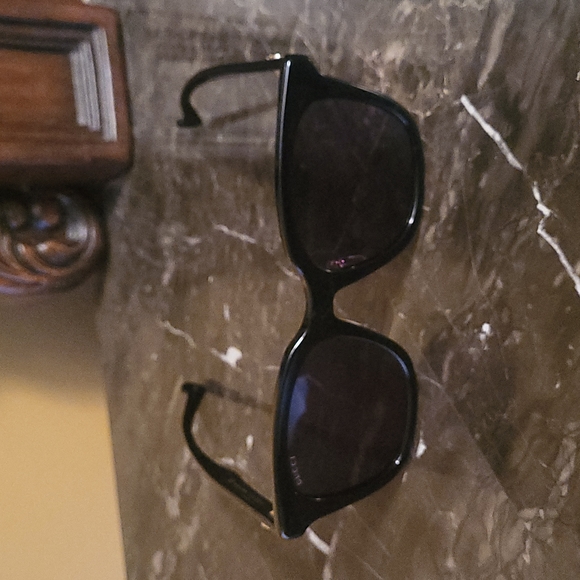 Gucci Accessories - Gucci Sunglasses